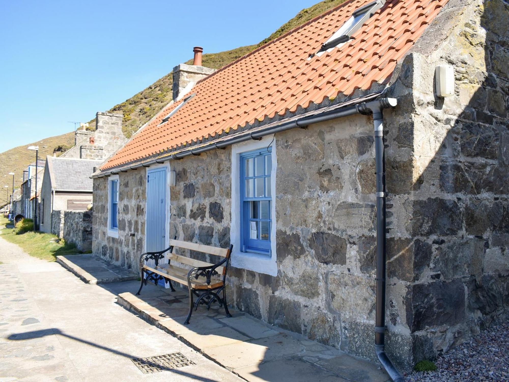 Crovie Villa Gardenstown Exterior photo